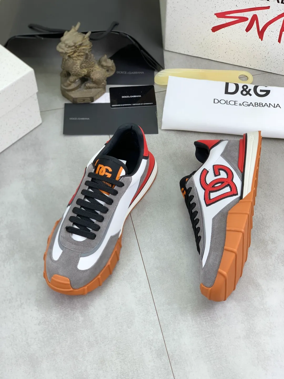 Men's men's shoes 💰P542 💰[New model] The latest hot style, top original quality, the official website synchronizes "DOLCE&GABBANA [Dolce & Gabbana] ~ High quality." The effect is low-top casual DG men's shoes, loved by many celebrities, using high-end imported first-layer calfskin splicing logo design + cowhide feet, simple and elegant, perfectly interpreting the latest inspiration of shoes, integrating classics and fashion, luxury dreams, and fashion. Suitable for drivers, light and comfortable to drive, light and breathable for outdoor travel, high-end quality, trustworthy, 5️⃣color🉑️choice! Code number: 38-46